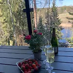 Mustikkamaa *